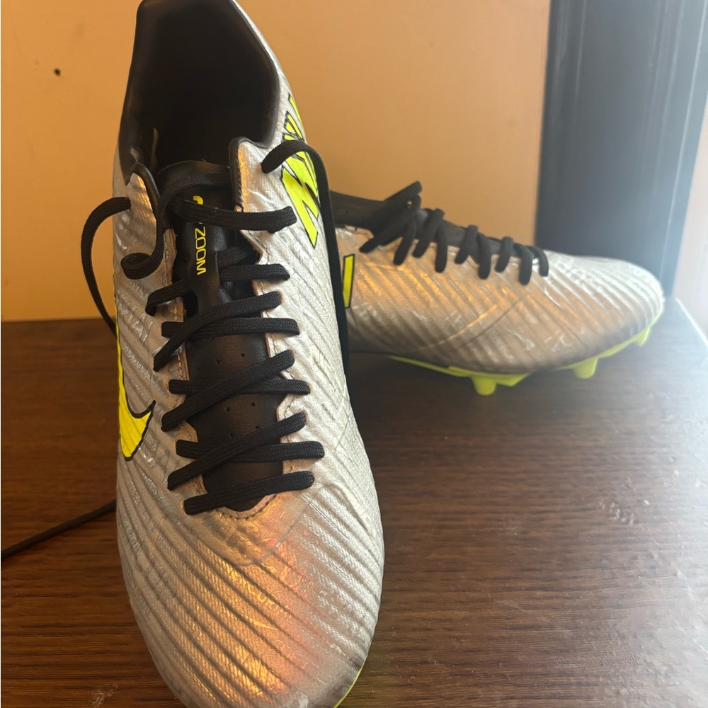 Nike Silver and Black Men's Athletic Shoes